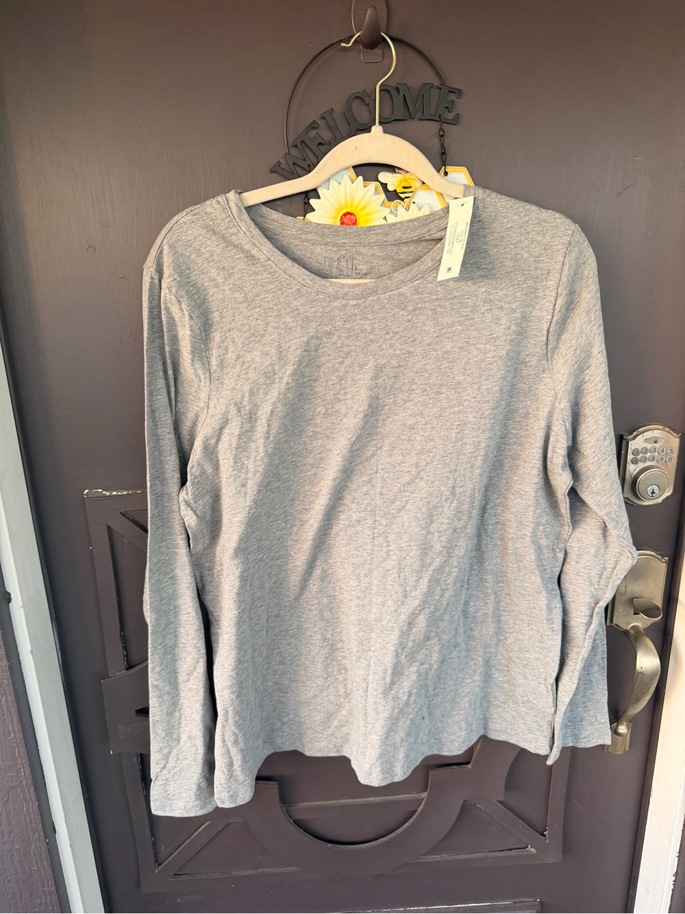 Time and Tru Women's Long-Sleeve Crewneck Tee - Light Grey